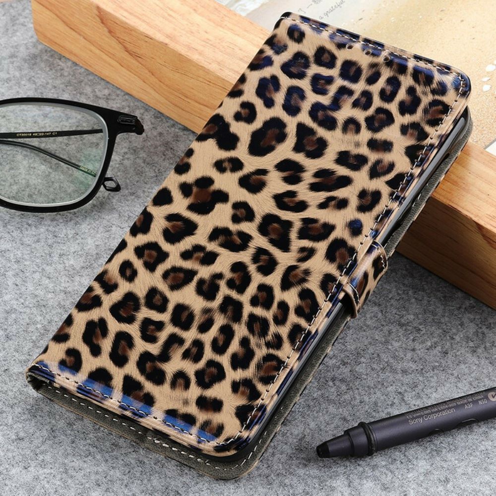 Flip Case Für iPhone 13 Leopard