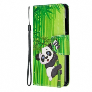 Flip Case Für Xiaomi Redmi 7A Mit Kordel Panda Auf Bambusband